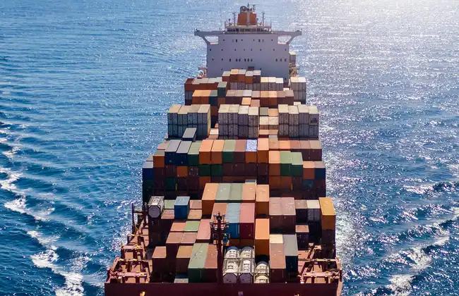 Transporte marítimo: como garantir a segurança dos produtos na viagem?