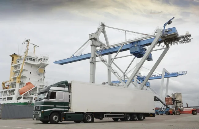 Cabotagem e transporte rodoviário: vale a pena a integração?