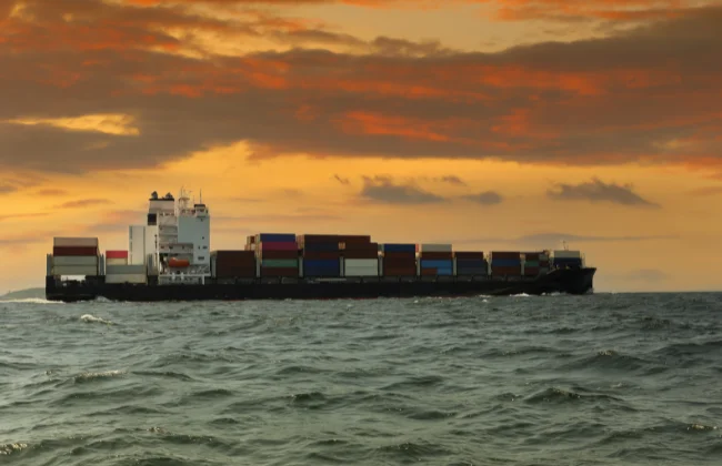 Cabotagem: vantagens e desvantagens no transporte